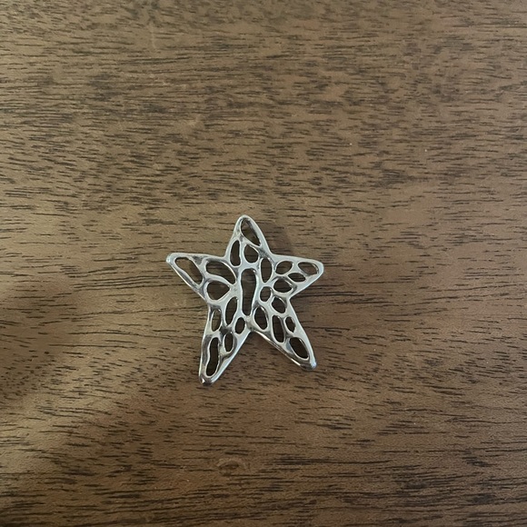 Sterling Silver Star Charm. - Picture 2 of 3